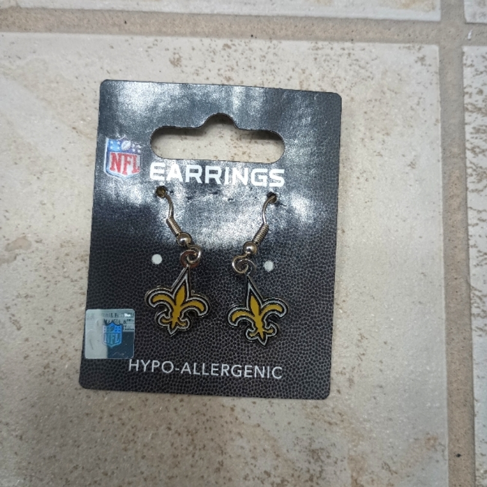 Earings